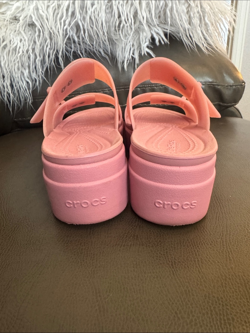 CROCS Brooklyn Women's Pink Platform Slide Sandals with Dual Straps SZ 8 - Picture 6 of 6